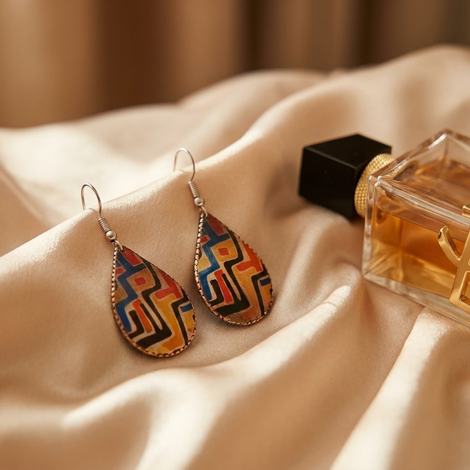 Kilim Desenli El Yapımı Bakır Küpe