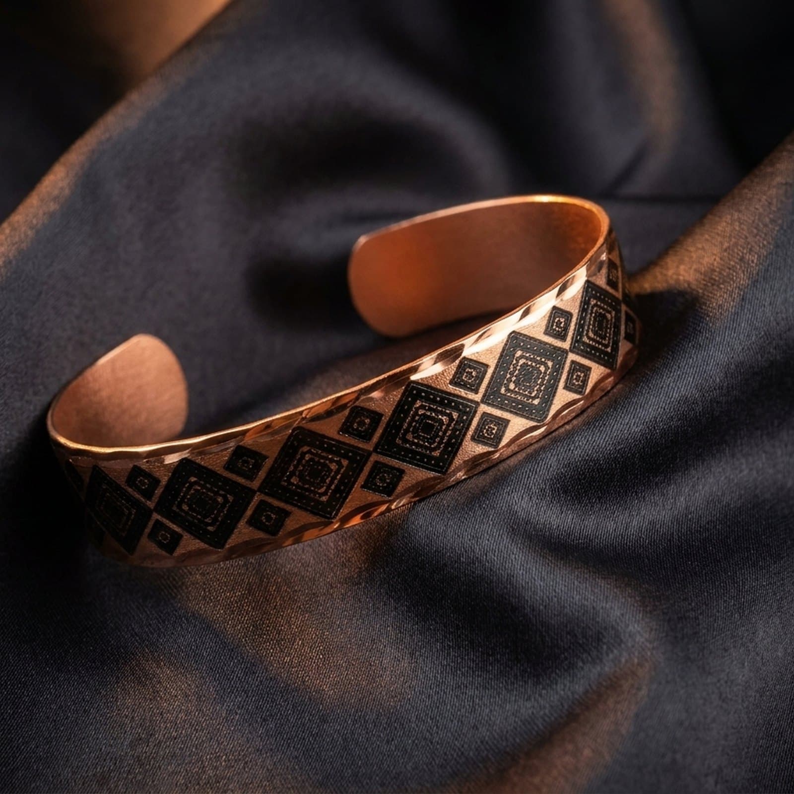 El Yapımı İnce Bakır Bileklik - 4